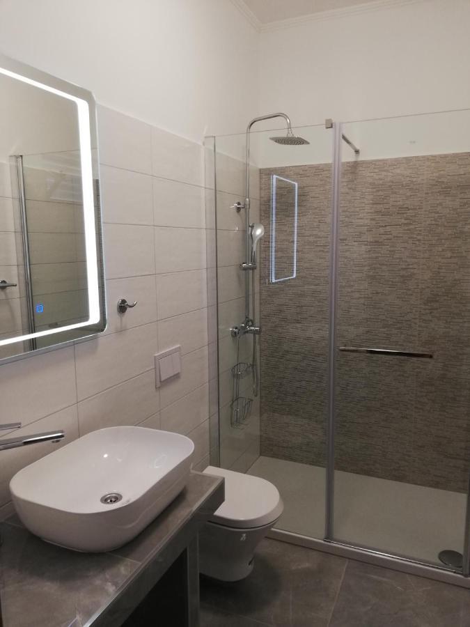 Apartments Tinjarosa Mundanije Екстер'єр фото