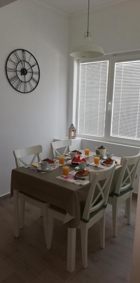 Apartments Tinjarosa Mundanije Екстер'єр фото