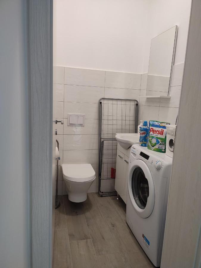 Apartments Tinjarosa Mundanije Екстер'єр фото
