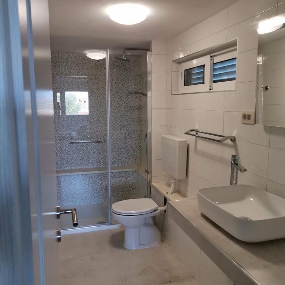 Apartments Tinjarosa Mundanije Екстер'єр фото